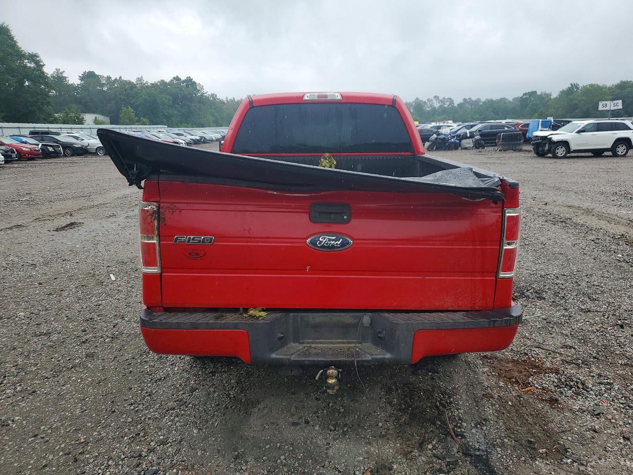2010 Ford F150 Super Cab Red vin: 1FTEX1CWXAFD73715