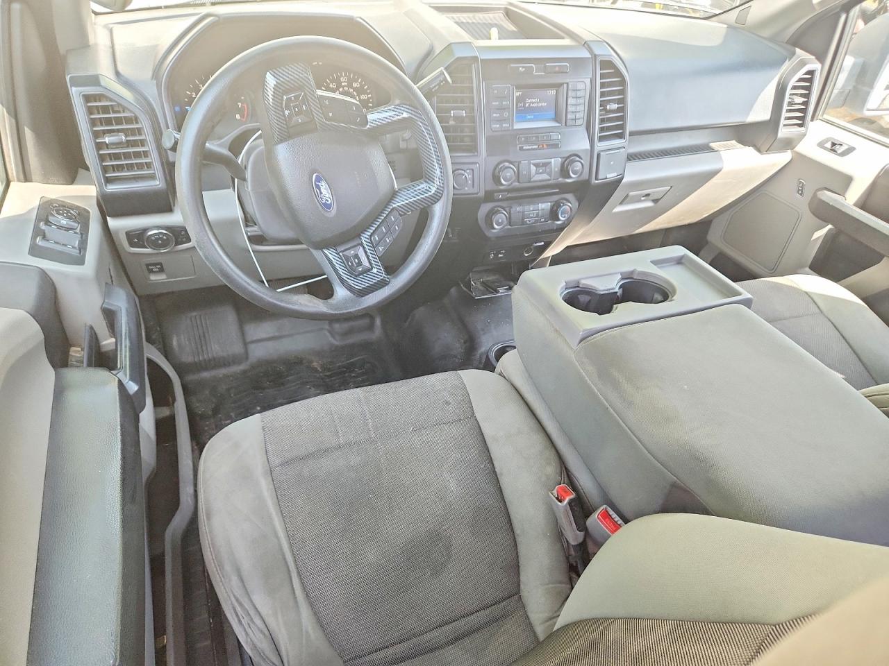 2015 Ford F150 Super Cab White vin: 1FTEX1E81FFB05349
