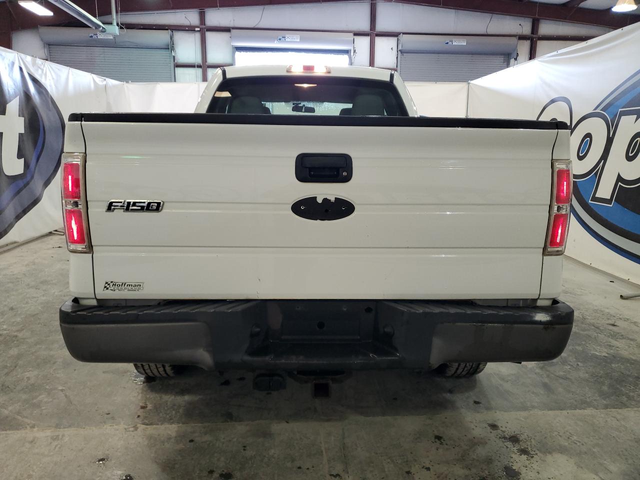 2010 Ford F150 Super Cab Белый vin: 1FTEX1E82AFA60138 Damage: Tailgate, Heavy Scratch, 1 To 2 Inches