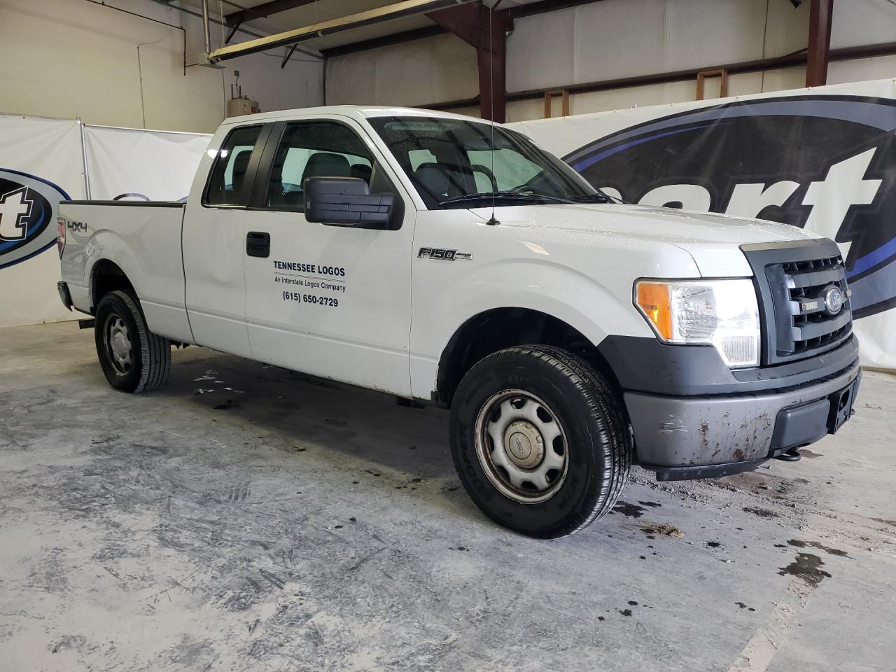 2010 Ford F150 Super Cab Белый vin: 1FTEX1E82AFA60138 Damage: Right Rear Door, Dent(S) W/ Paint Dmg, > 12 Inches