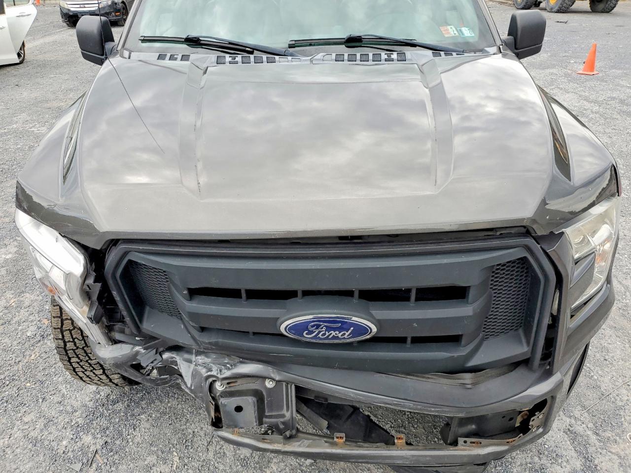 2015 Ford F150 Super Cab Gray vin: 1FTEX1E82FKE95739