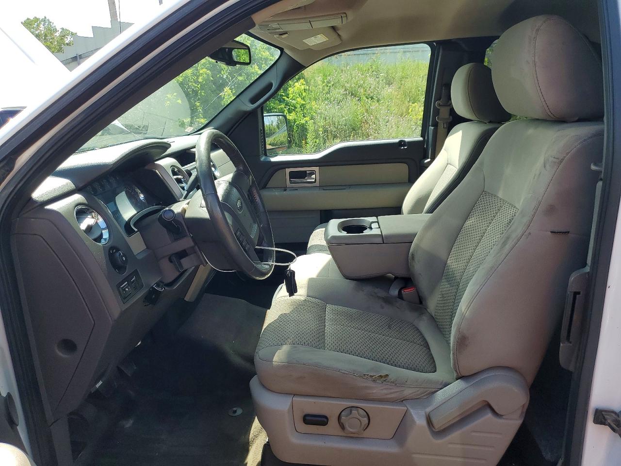 2010 Ford F150 Super Cab White vin: 1FTEX1E83AFD76924