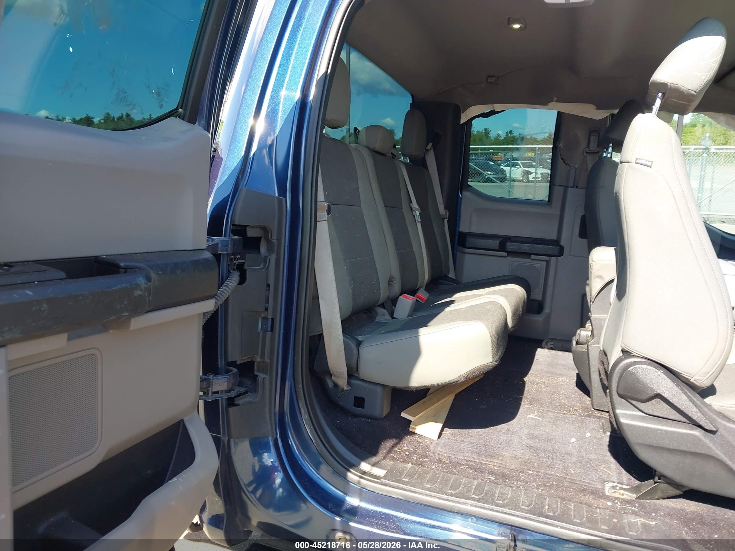 2015 Ford F-150 Xl Blue vin: 1FTEX1E83FKF19398