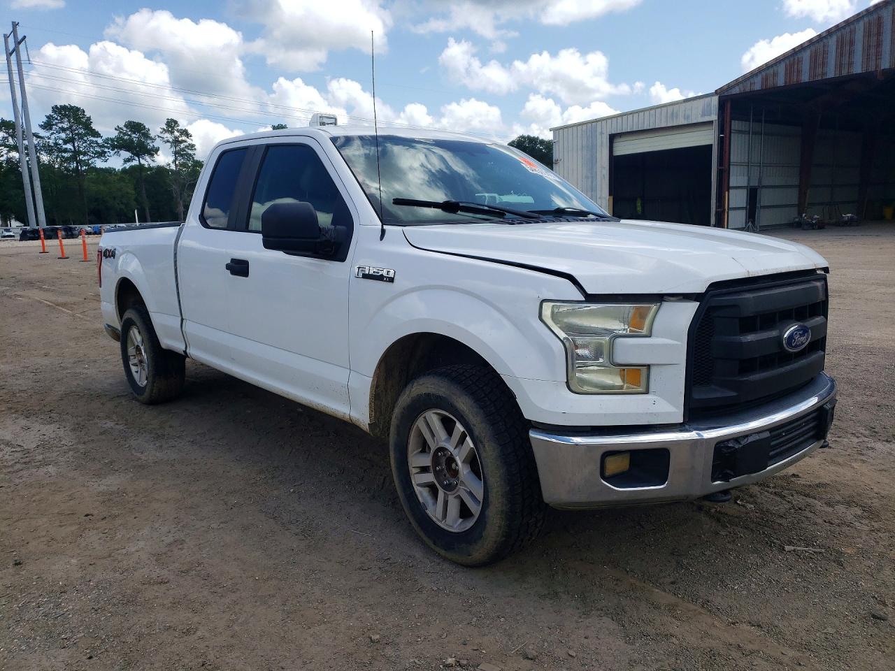 2015 Ford F150 Super Cab White vin: 1FTEX1E84FKE44176