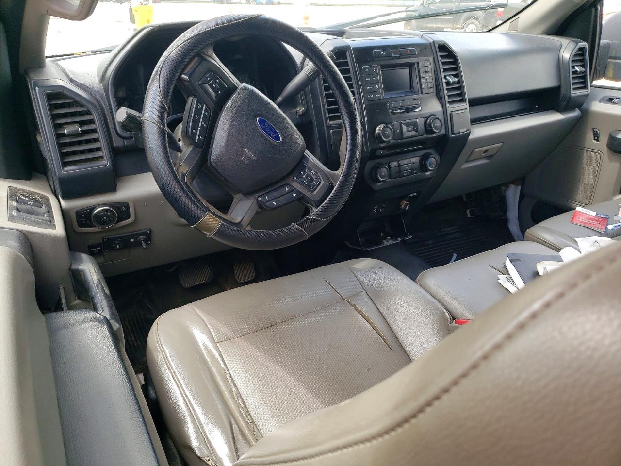 2015 Ford F150 Super Cab White vin: 1FTEX1E84FKE44176