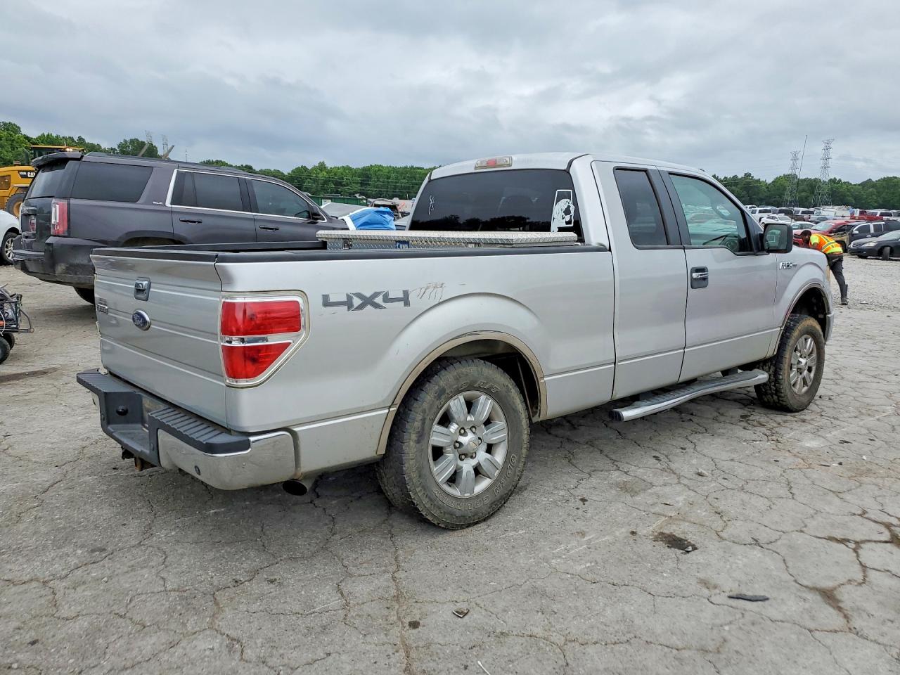 2010 Ford F150 Super Cab Silver vin: 1FTEX1E85AFD24100