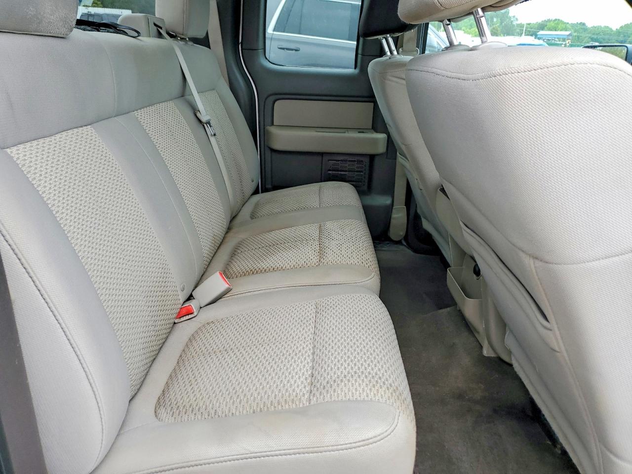 2010 Ford F150 Super Cab Silver vin: 1FTEX1E85AFD24100