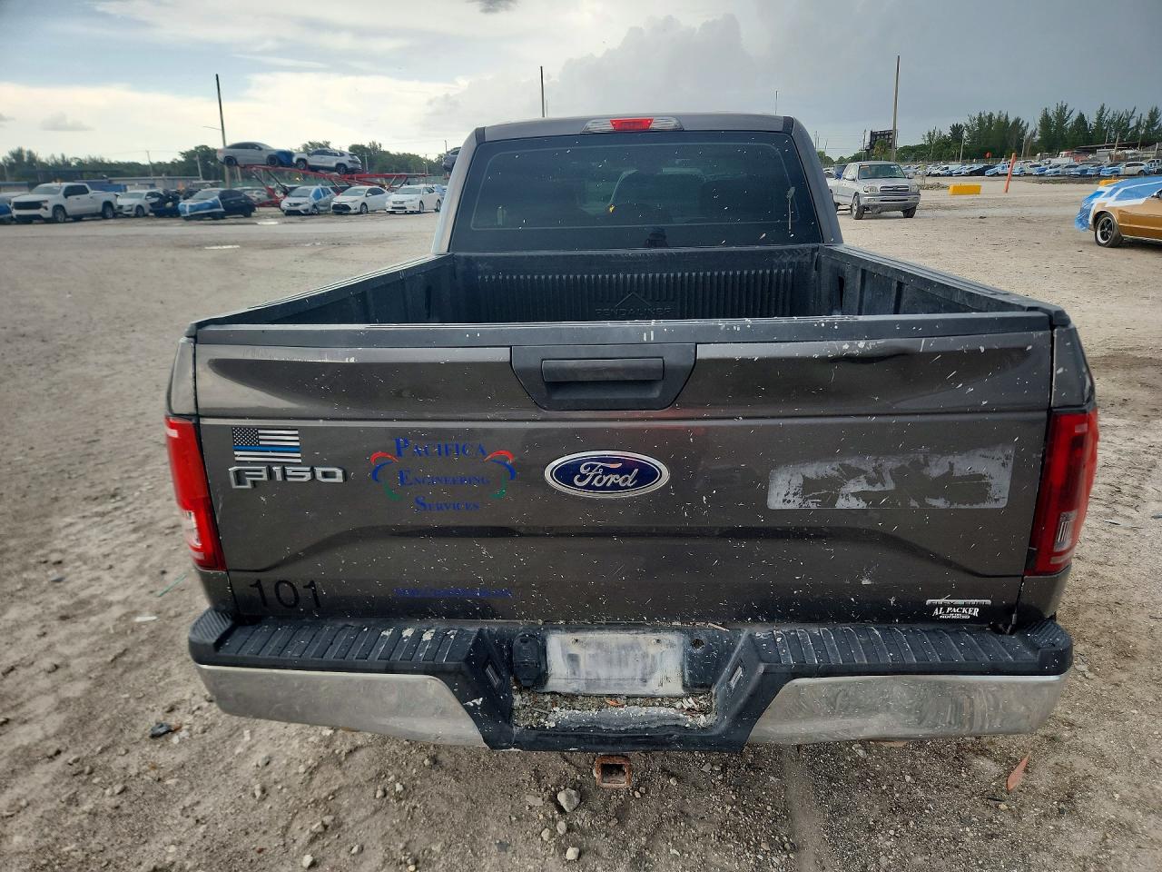 2015 Ford F150 Super Cab Gray vin: 1FTEX1E89FKE67596