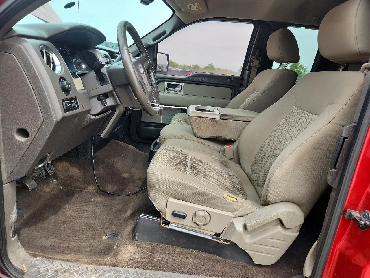 2010 Ford F150 Super Cab Red vin: 1FTEX1E8XAFB12924