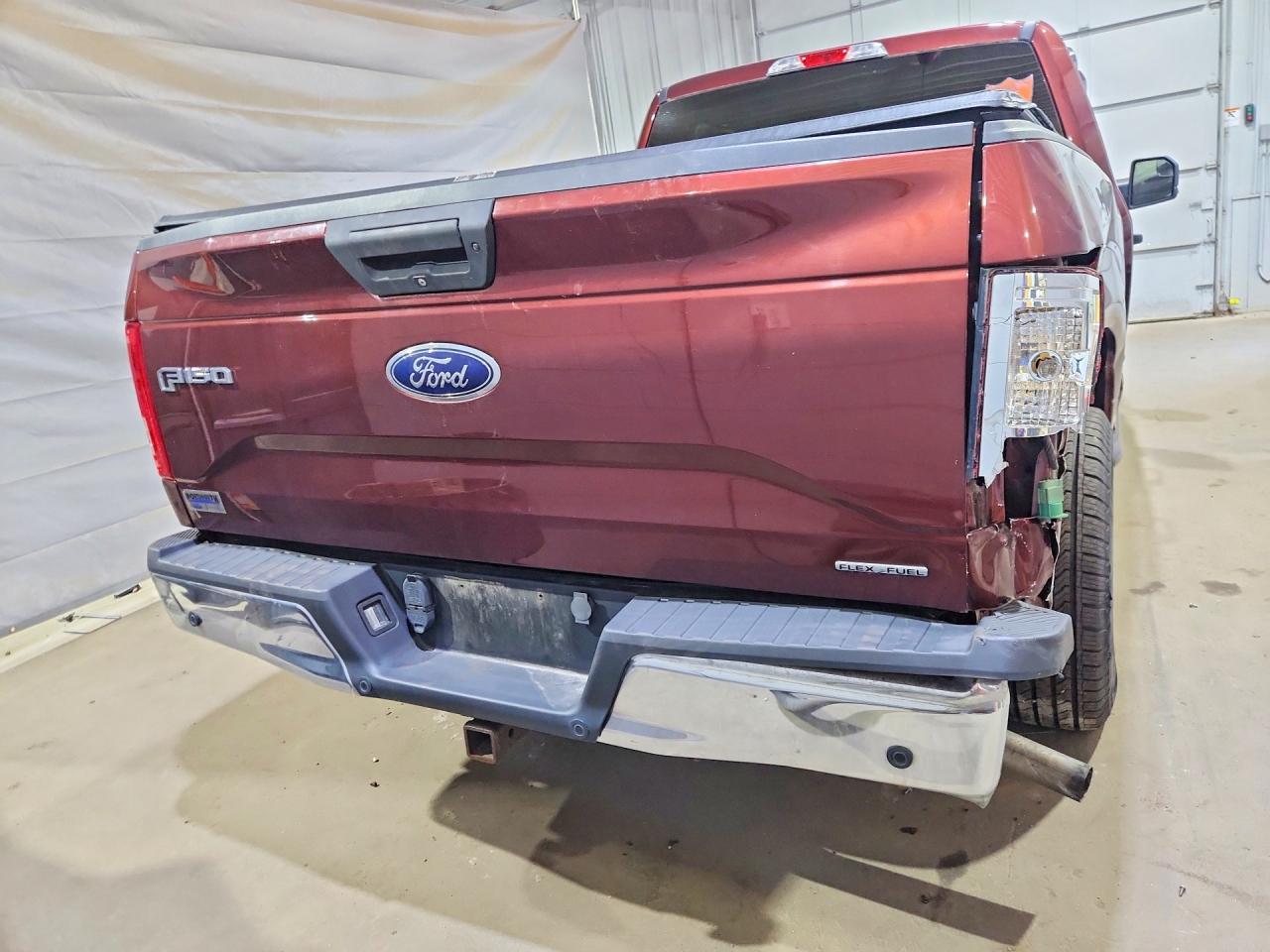 2016 Ford F150 Super Cab Burgundy vin: 1FTEX1E8XGFD07978