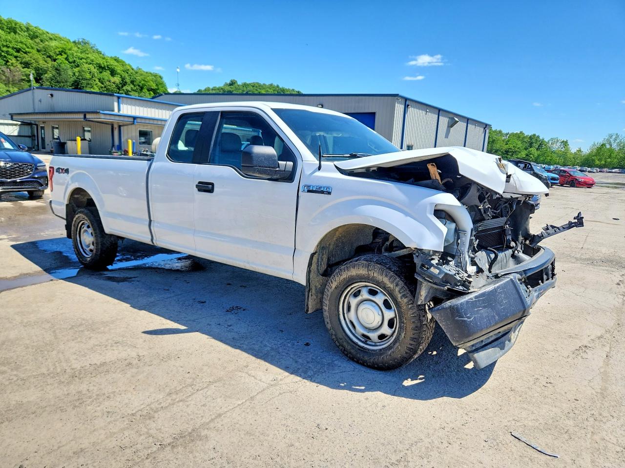 2017 Ford F150 Super Cab White vin: 1FTEX1EF5HKC95746