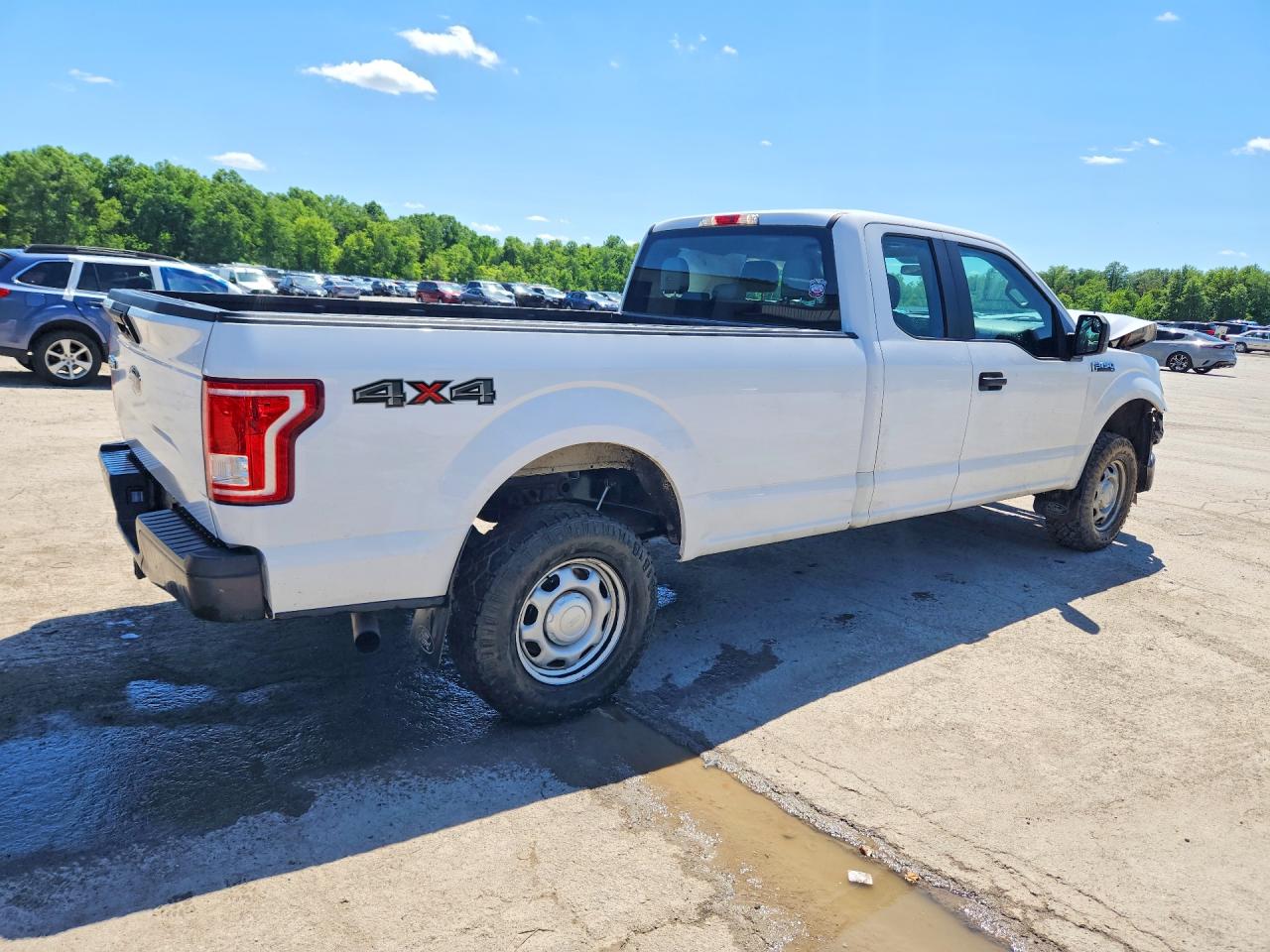 2017 Ford F150 Super Cab White vin: 1FTEX1EF5HKC95746