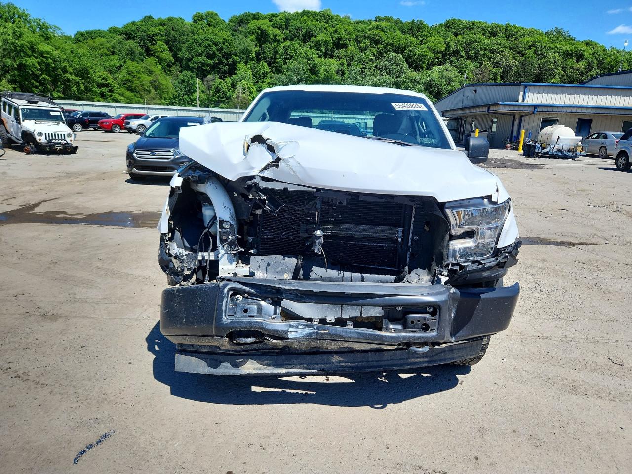 2017 Ford F150 Super Cab White vin: 1FTEX1EF5HKC95746