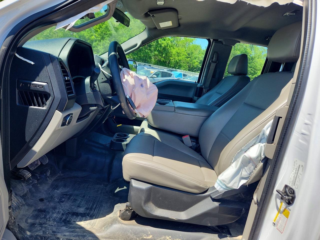 2017 Ford F150 Super Cab White vin: 1FTEX1EF5HKC95746