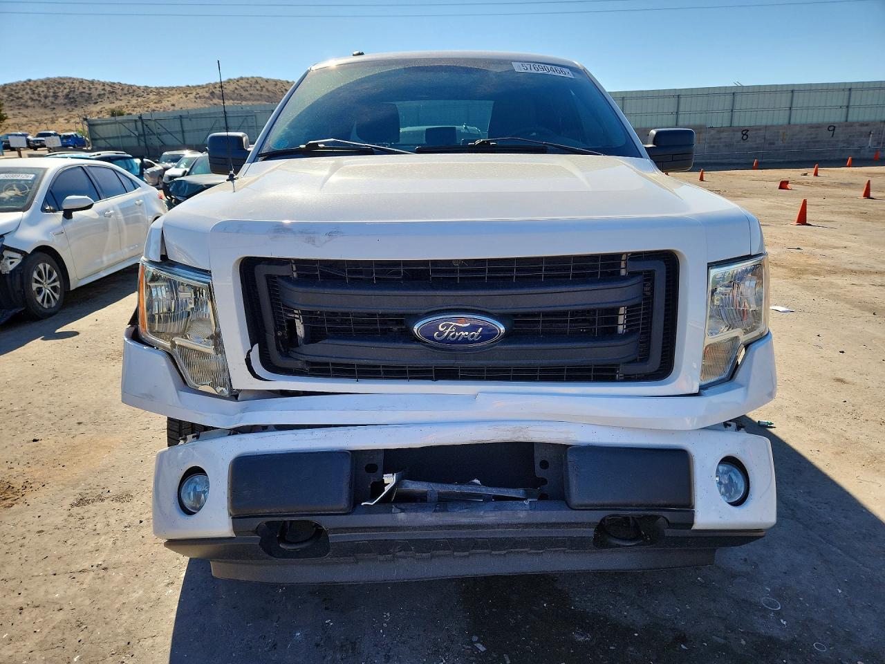 2013 Ford F150 Super Cab White vin: 1FTEX1EM0DFD83122