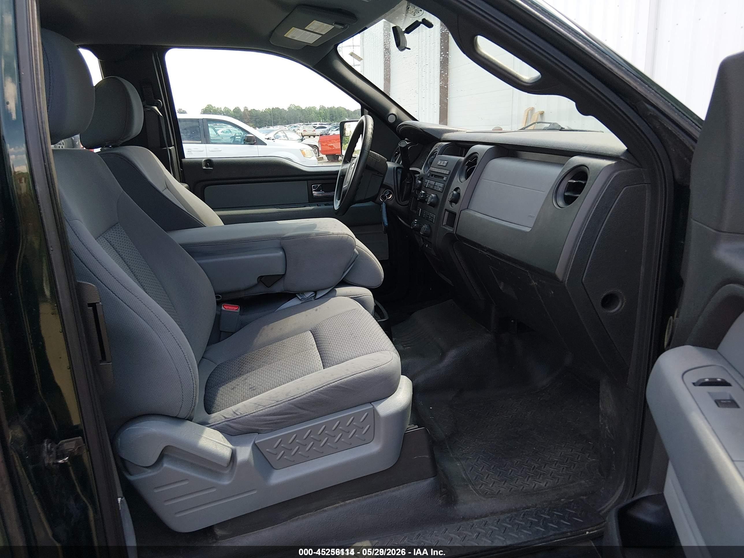 2014 Ford F-150 Xl Green vin: 1FTEX1EM0EFC01825