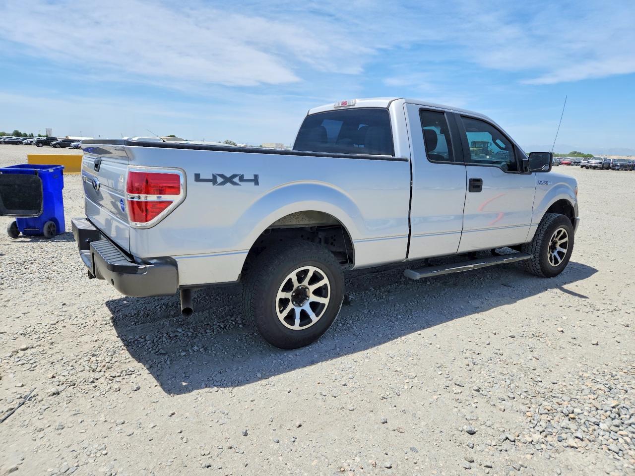 2014 Ford F150 Super Cab Серебряный vin: 1FTEX1EM0EKD46869