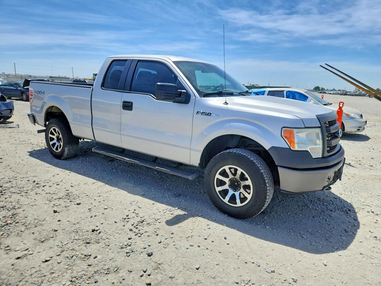 2014 Ford F150 Super Cab Серебряный vin: 1FTEX1EM0EKD46869