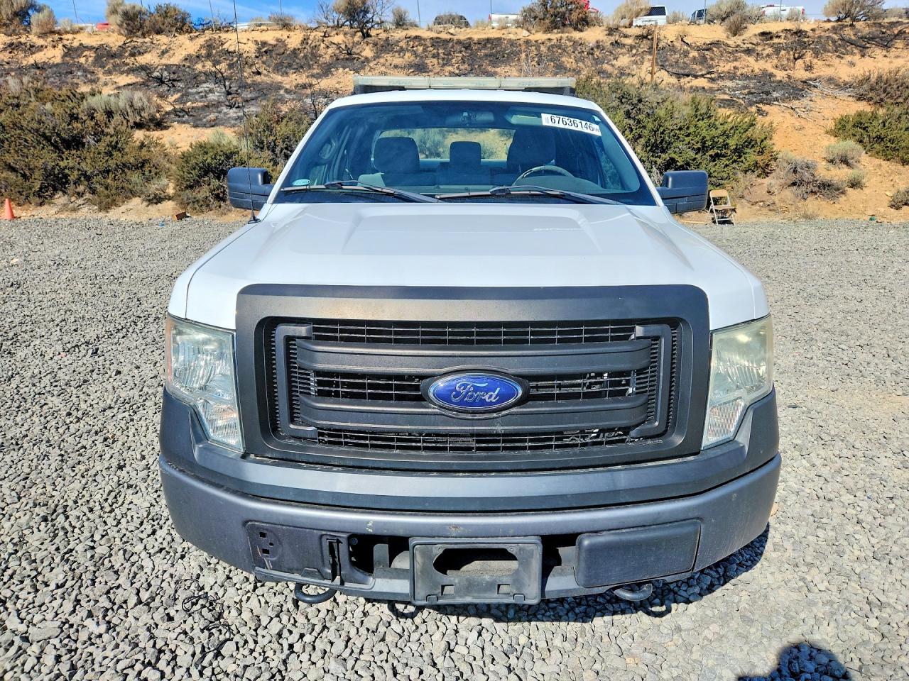 2014 Ford F150 Super Cab White vin: 1FTEX1EM0EKG25044