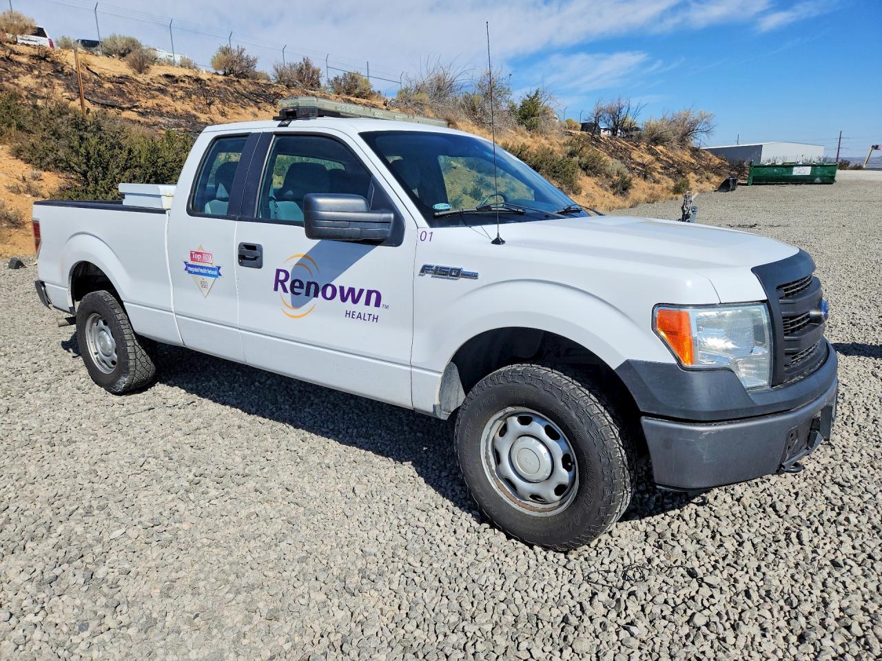 2014 Ford F150 Super Cab White vin: 1FTEX1EM0EKG25044