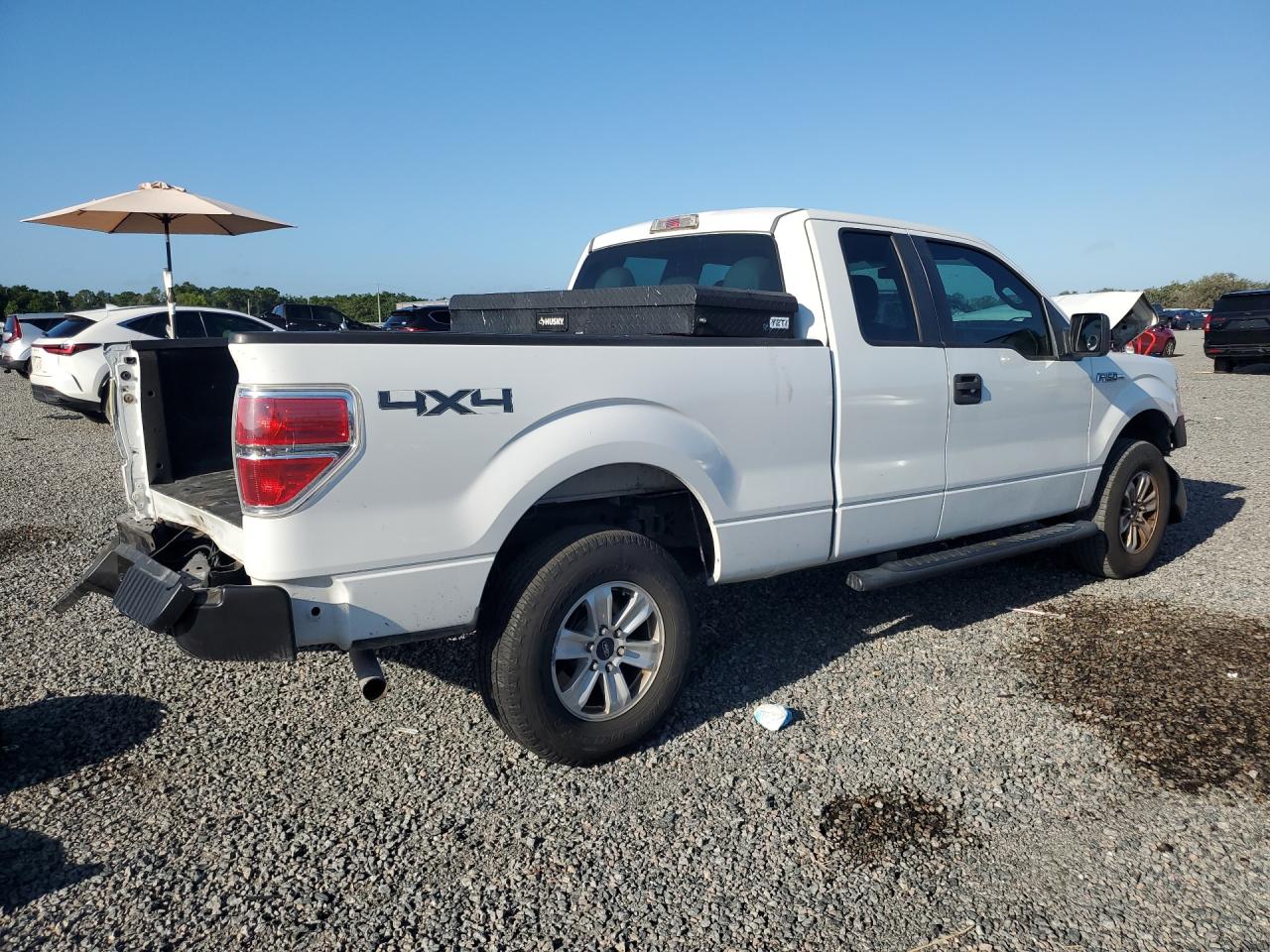 2012 Ford F150 Super Cab White vin: 1FTEX1EM1CFC22387
