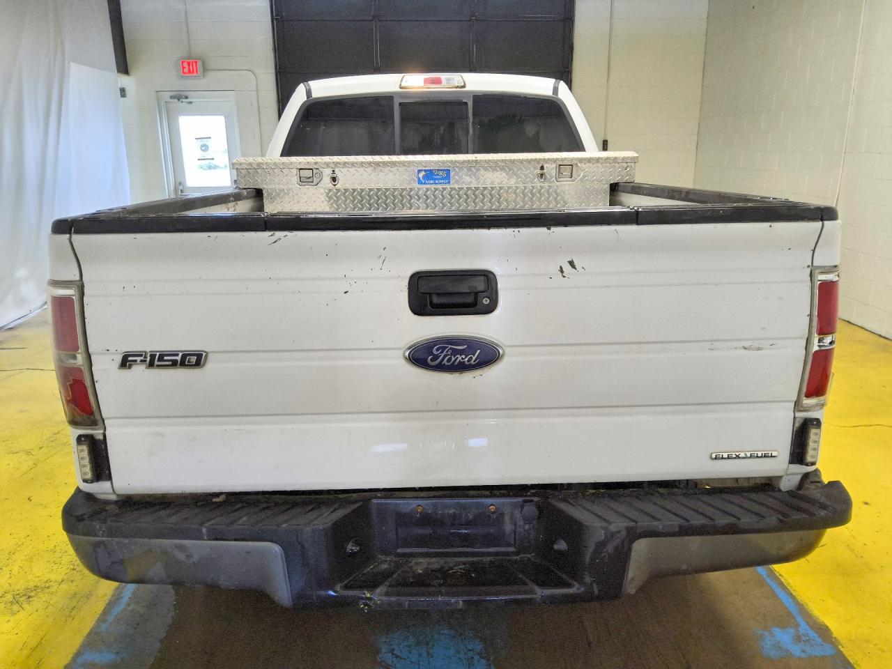 2013 Ford F150 Super Cab White vin: 1FTEX1EM1DFC21113
