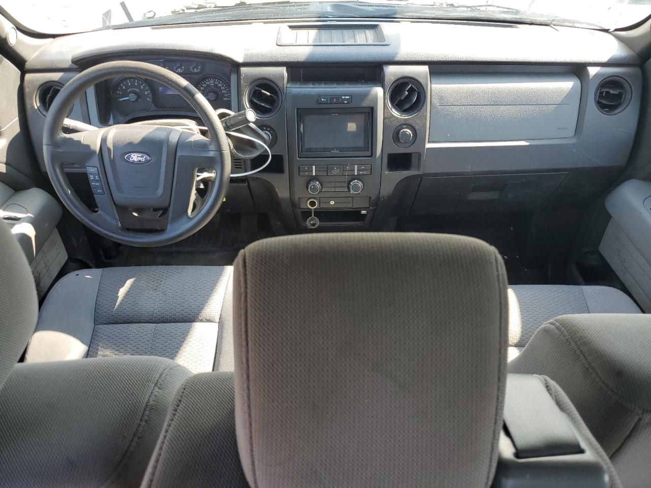 2014 Ford F150 Super Cab White vin: 1FTEX1EM1EFC01865