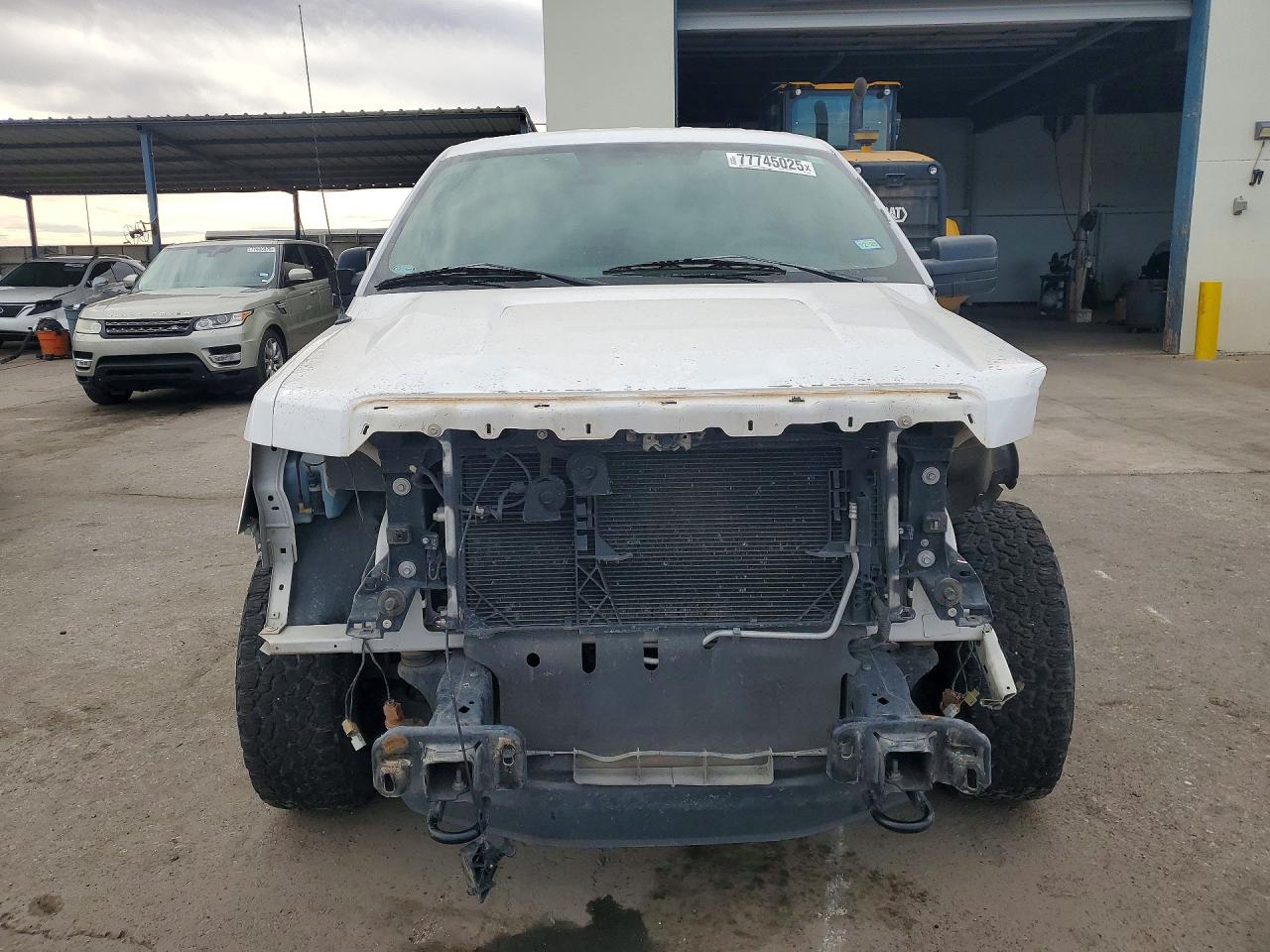 2014 Ford F150 Super Cab White vin: 1FTEX1EM1EKE41750