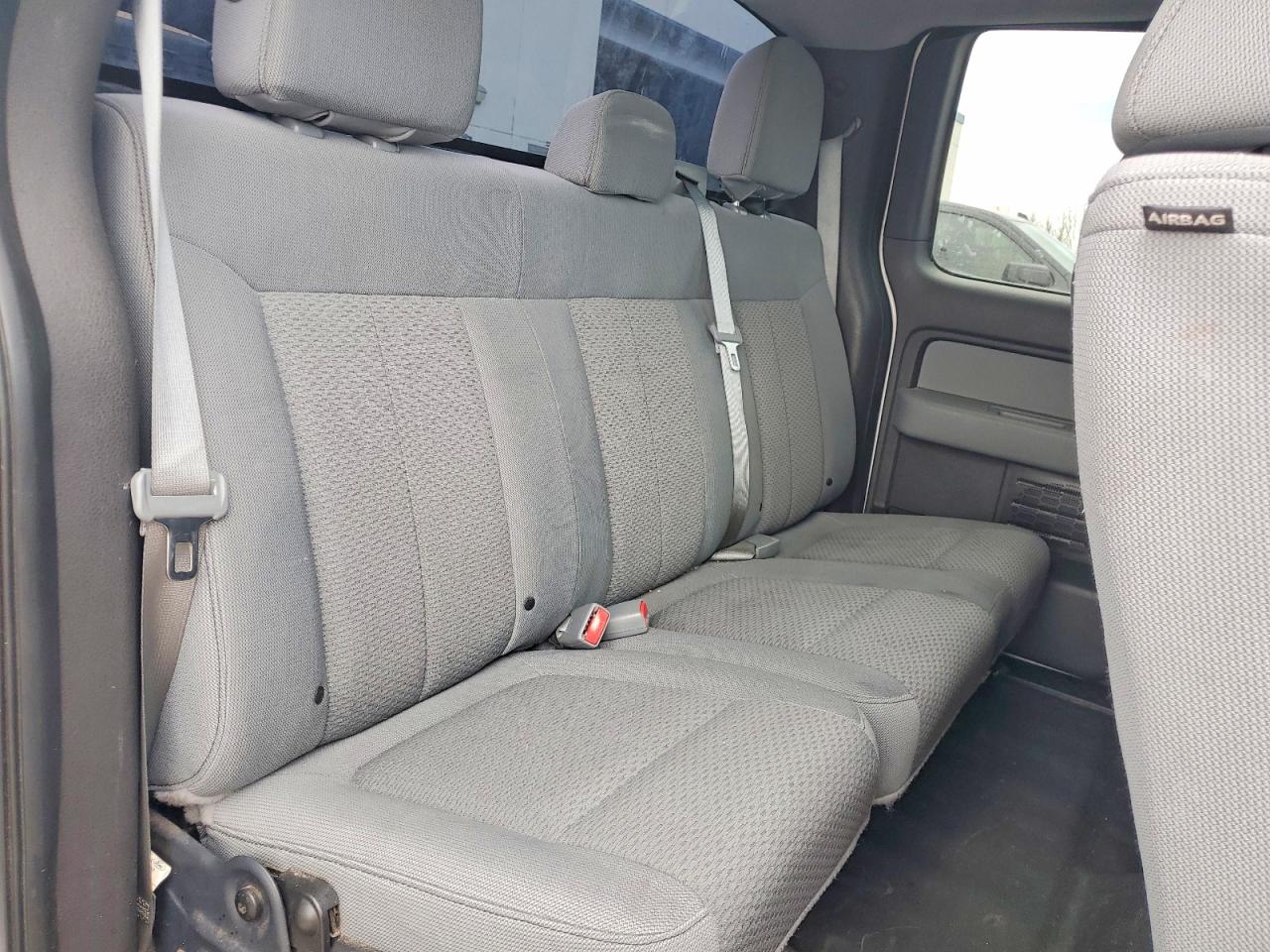 2014 Ford F150 Super Cab White vin: 1FTEX1EM1EKE41750