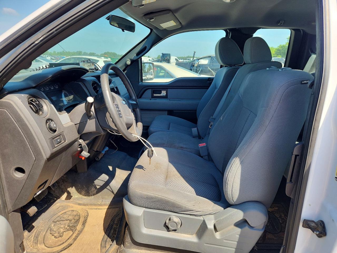 2014 Ford F150 Super Cab White vin: 1FTEX1EM1EKF06984