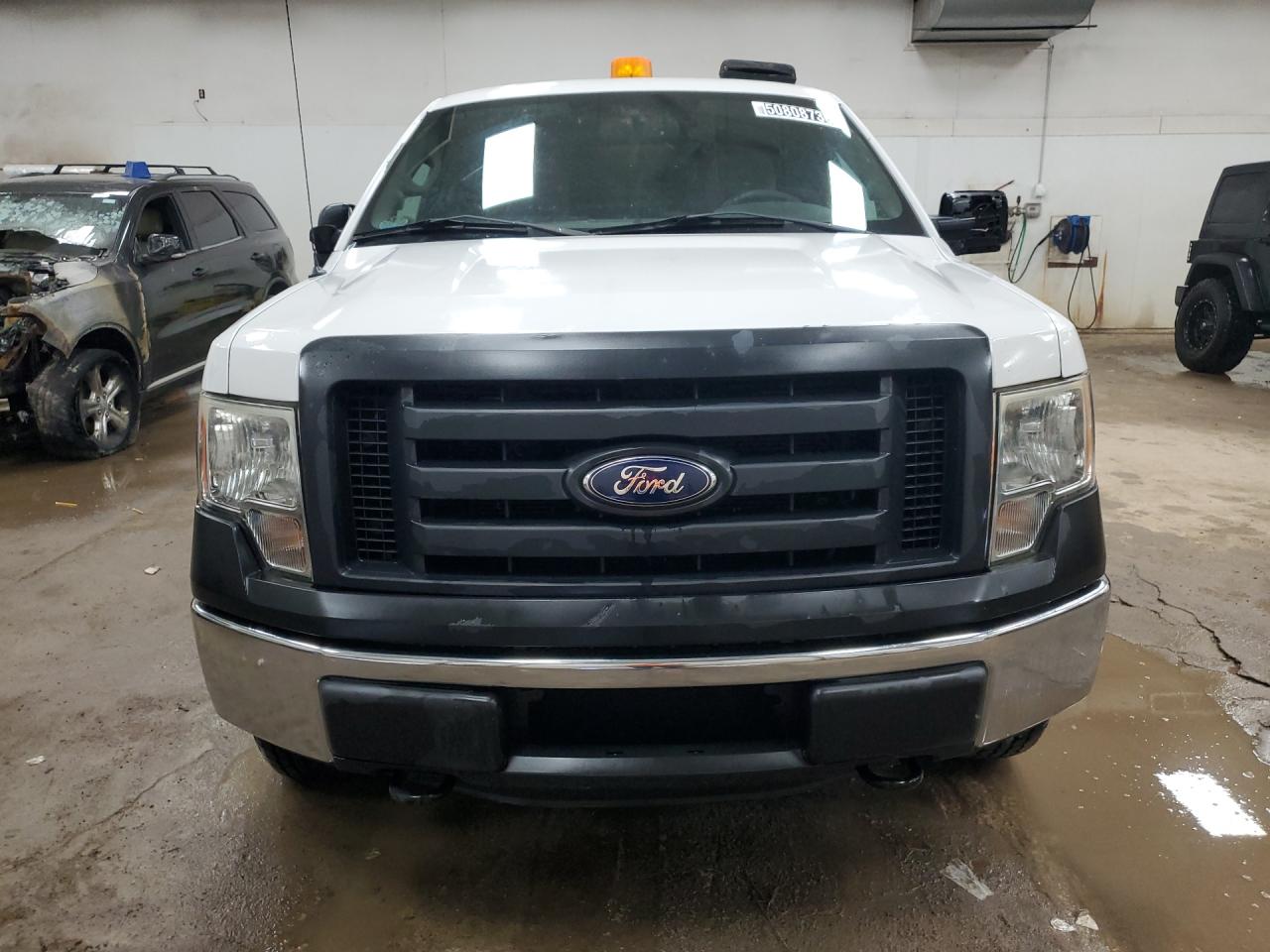 2012 Ford F150 Super Cab White vin: 1FTEX1EM2CFB56156 Damage: Hood, Peeling, 1 To 2 Inches