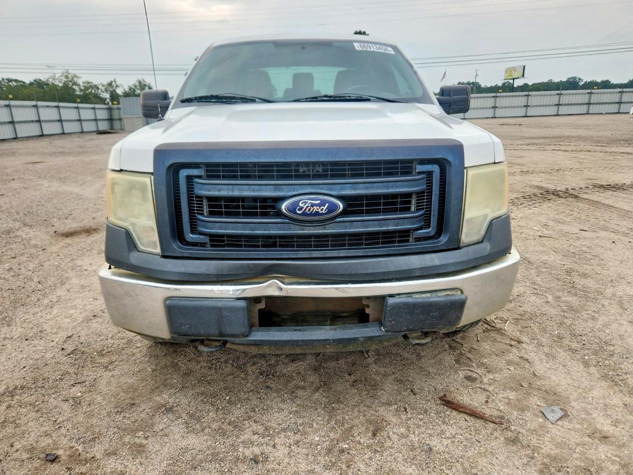 2013 Ford F150 Super Cab White vin: 1FTEX1EM2DKG41597