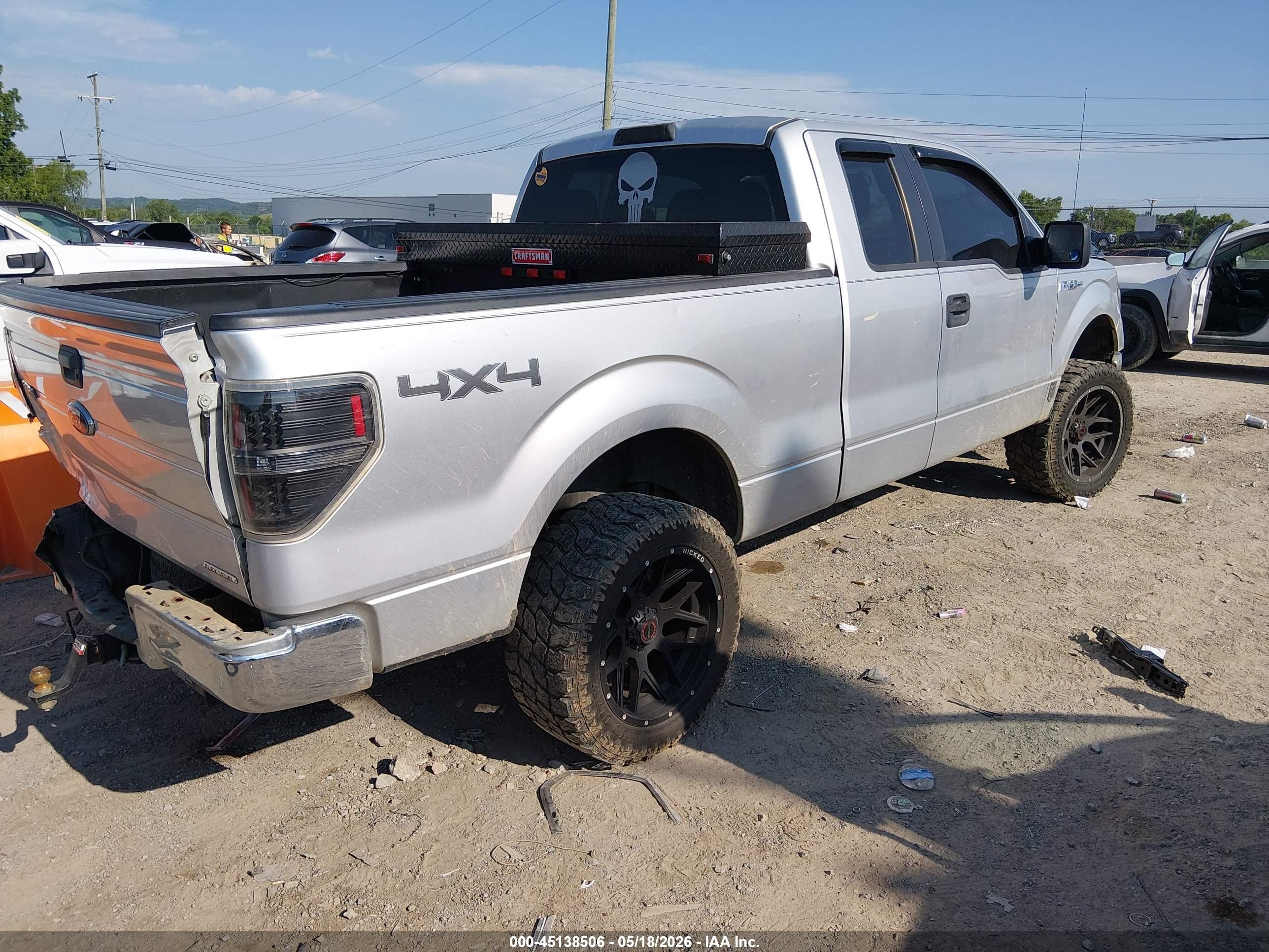 2014 Ford F-150 Xlt Серебряный vin: 1FTEX1EM2EFA47280