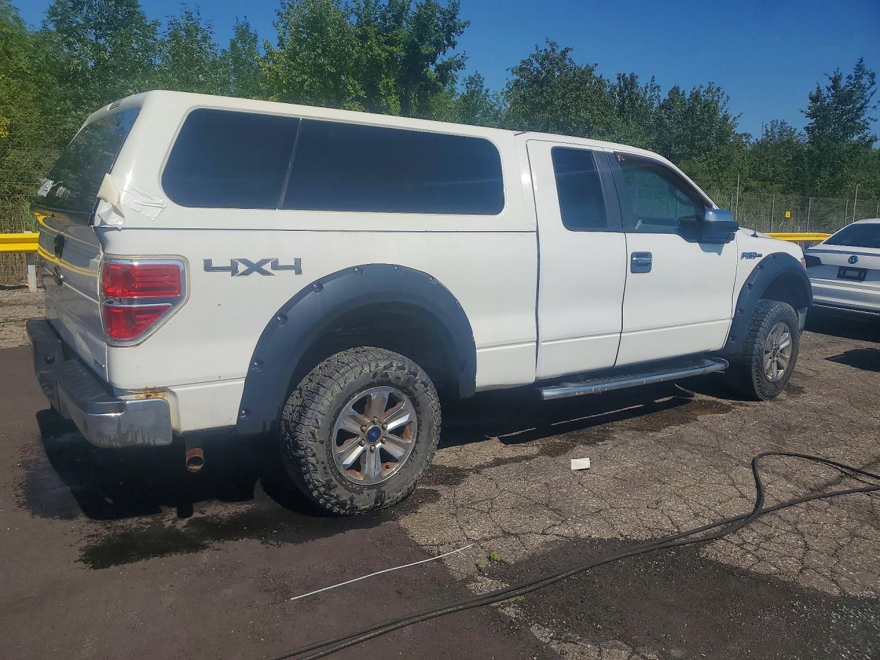 2014 Ford F150 Super Cab Белый vin: 1FTEX1EM2EFC11059