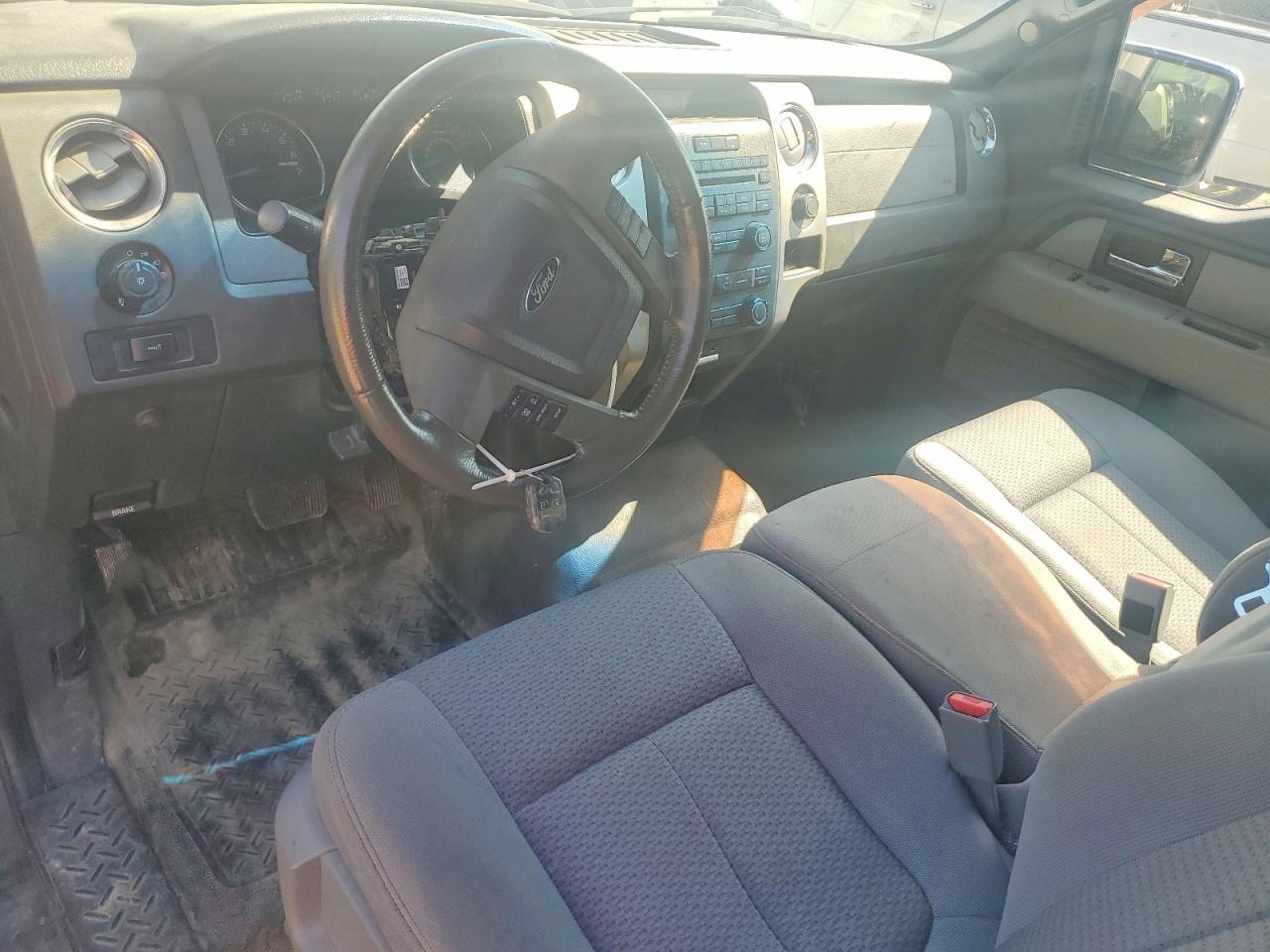 2014 Ford F150 Super Cab Белый vin: 1FTEX1EM2EFC11059