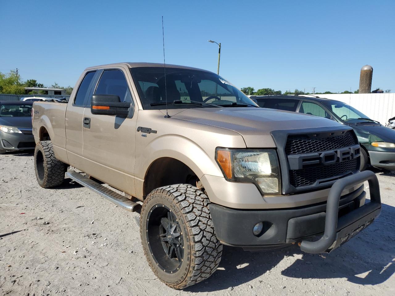 2014 Ford F150 Super Cab Tan vin: 1FTEX1EM2EKG12179