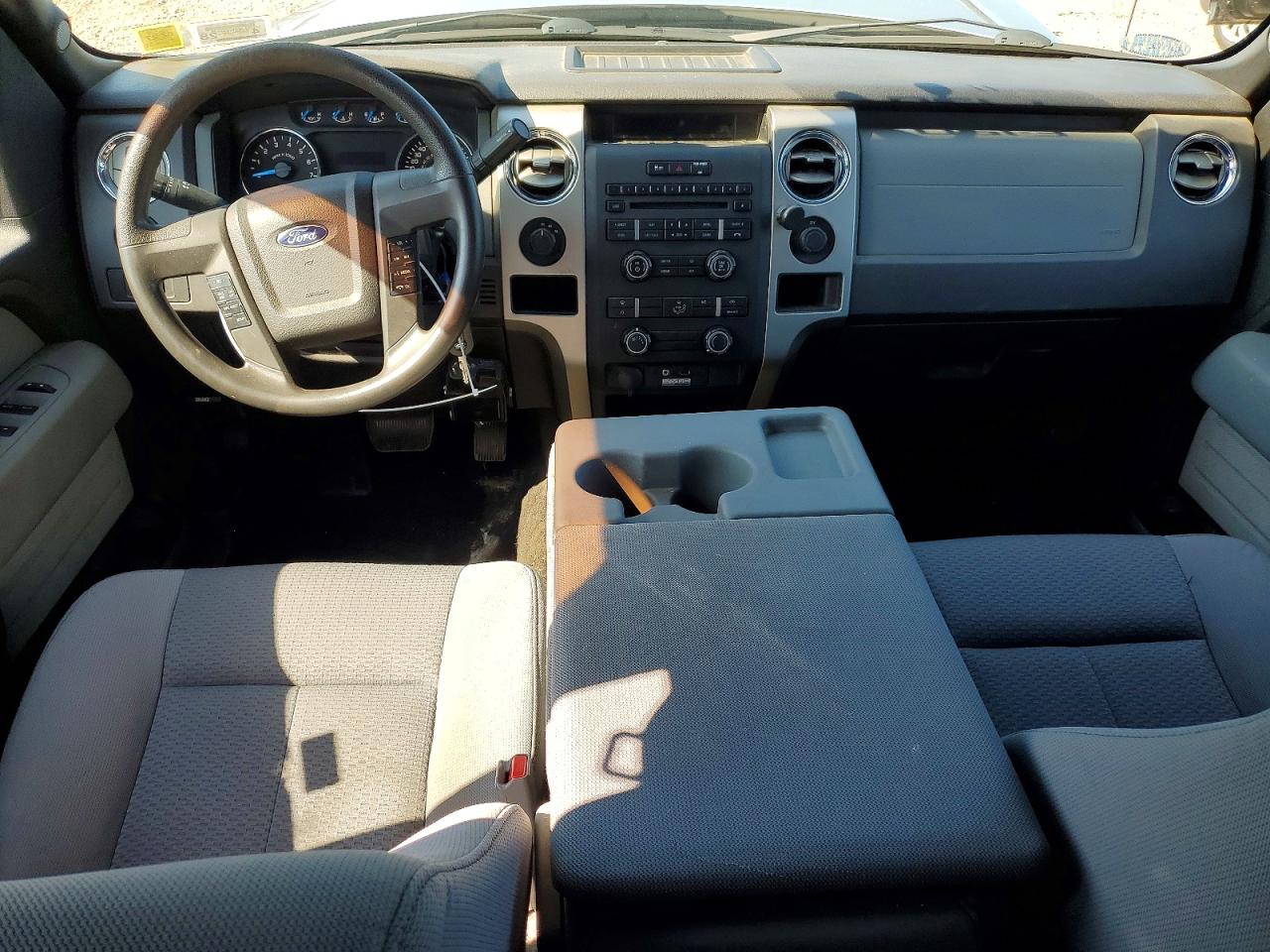 2013 Ford F150 Super Cab Silver vin: 1FTEX1EM3DFA25027