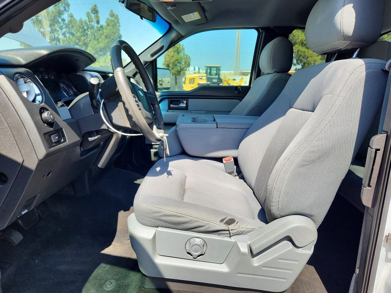 2014 Ford F150 Super Cab Silver vin: 1FTEX1EM3EFA39737