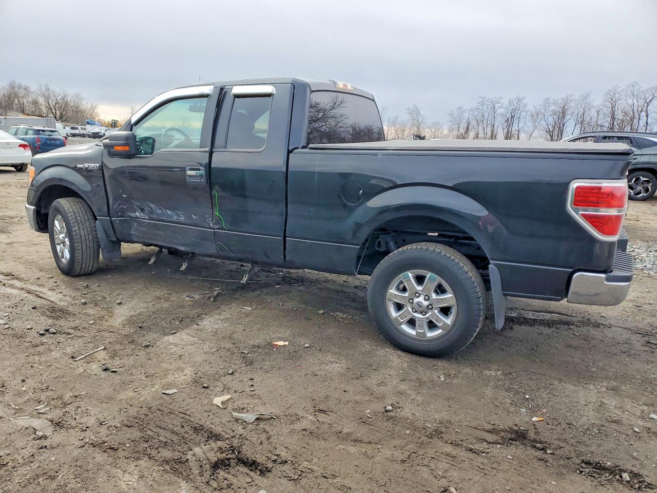 2014 Ford F150 Super Cab Black vin: 1FTEX1EM3EFB72787