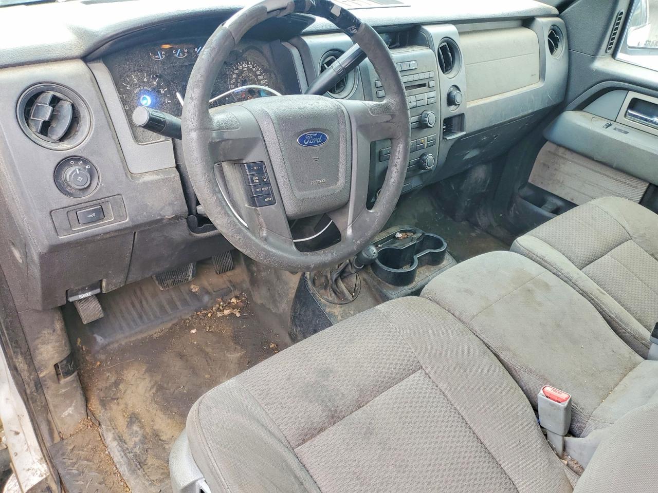 2011 Ford F150 Super Cab White vin: 1FTEX1EM4BFB93563