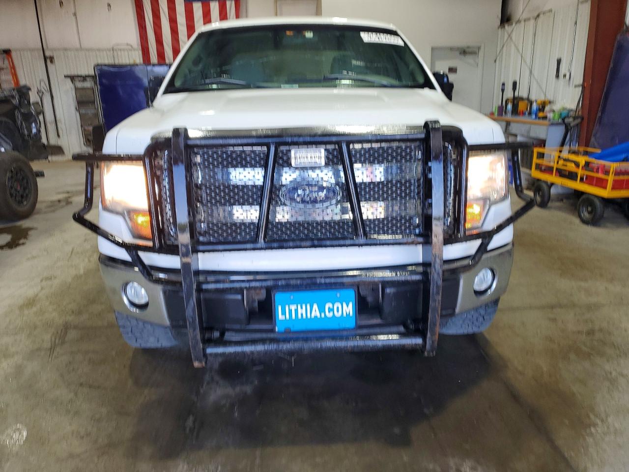 2014 Ford F150 Super Cab White vin: 1FTEX1EM4EKD18167