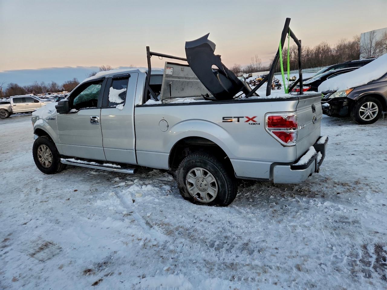 2011 Ford F150 Super Cab Silver vin: 1FTEX1EM5BFB79963