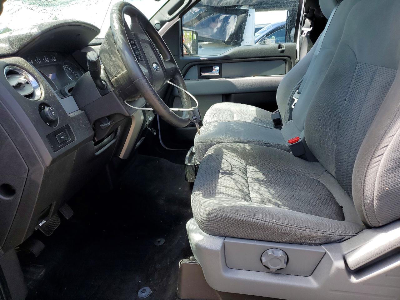 2014 Ford F150 Super Cab White vin: 1FTEX1EM6EFB11417