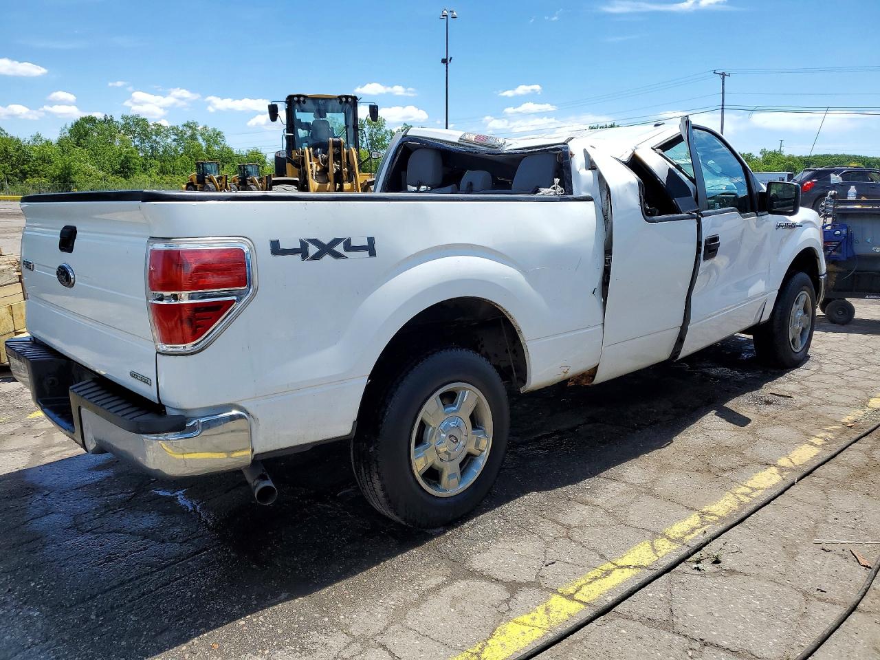2014 Ford F150 Super Cab White vin: 1FTEX1EM6EFB11417