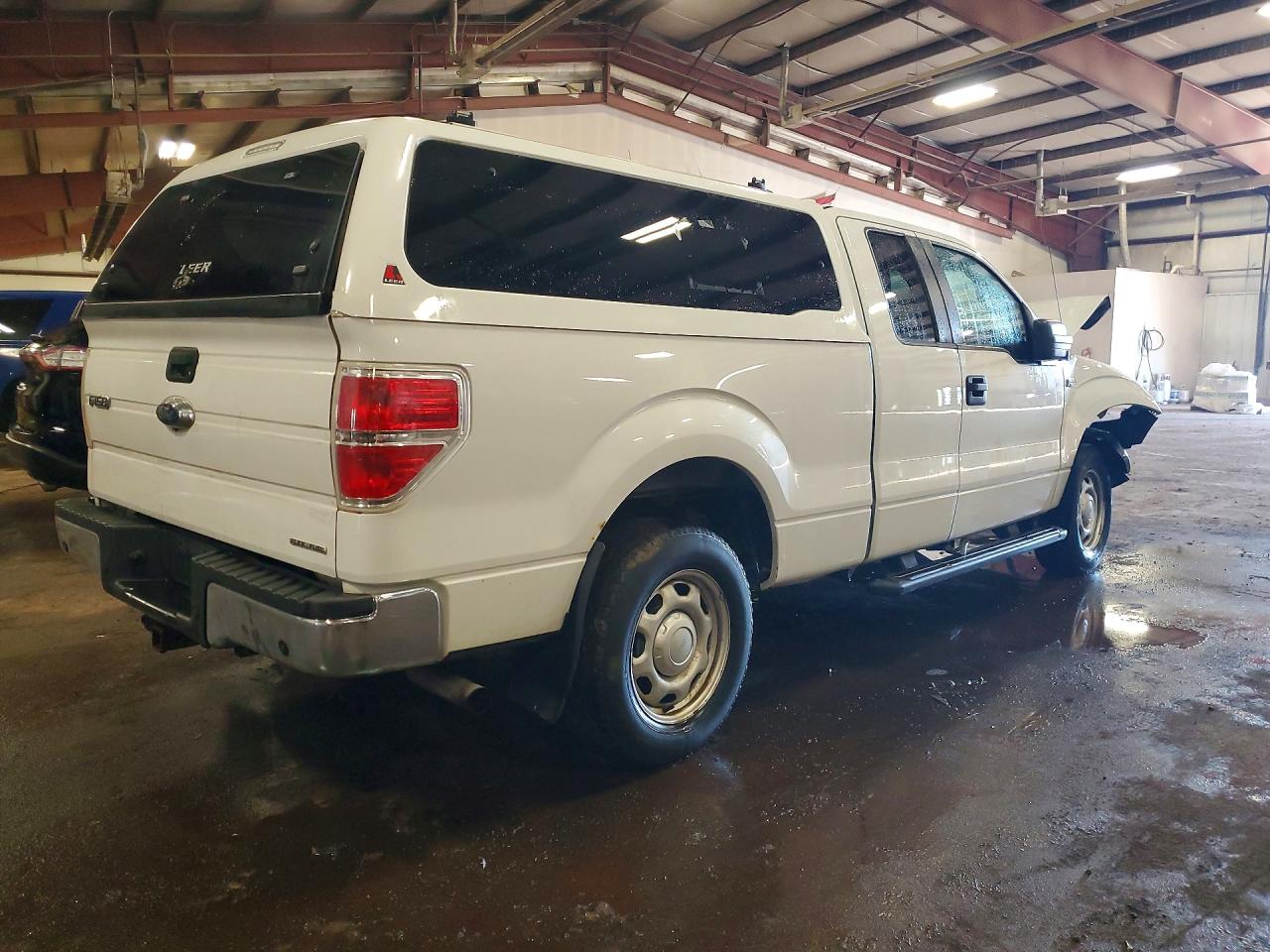 2014 Ford F150 Super Cab White vin: 1FTEX1EM7EFD12498