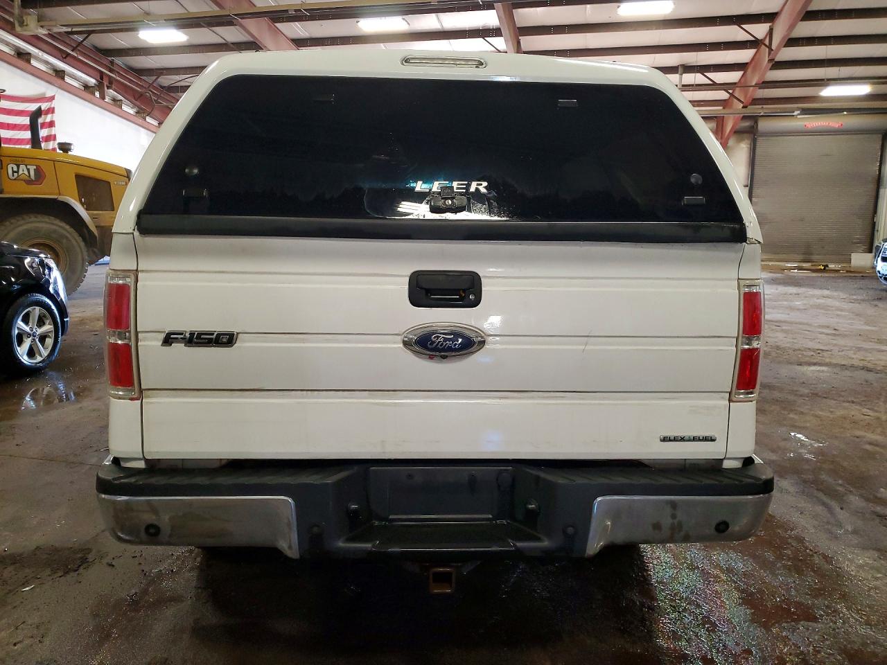 2014 Ford F150 Super Cab White vin: 1FTEX1EM7EFD12498