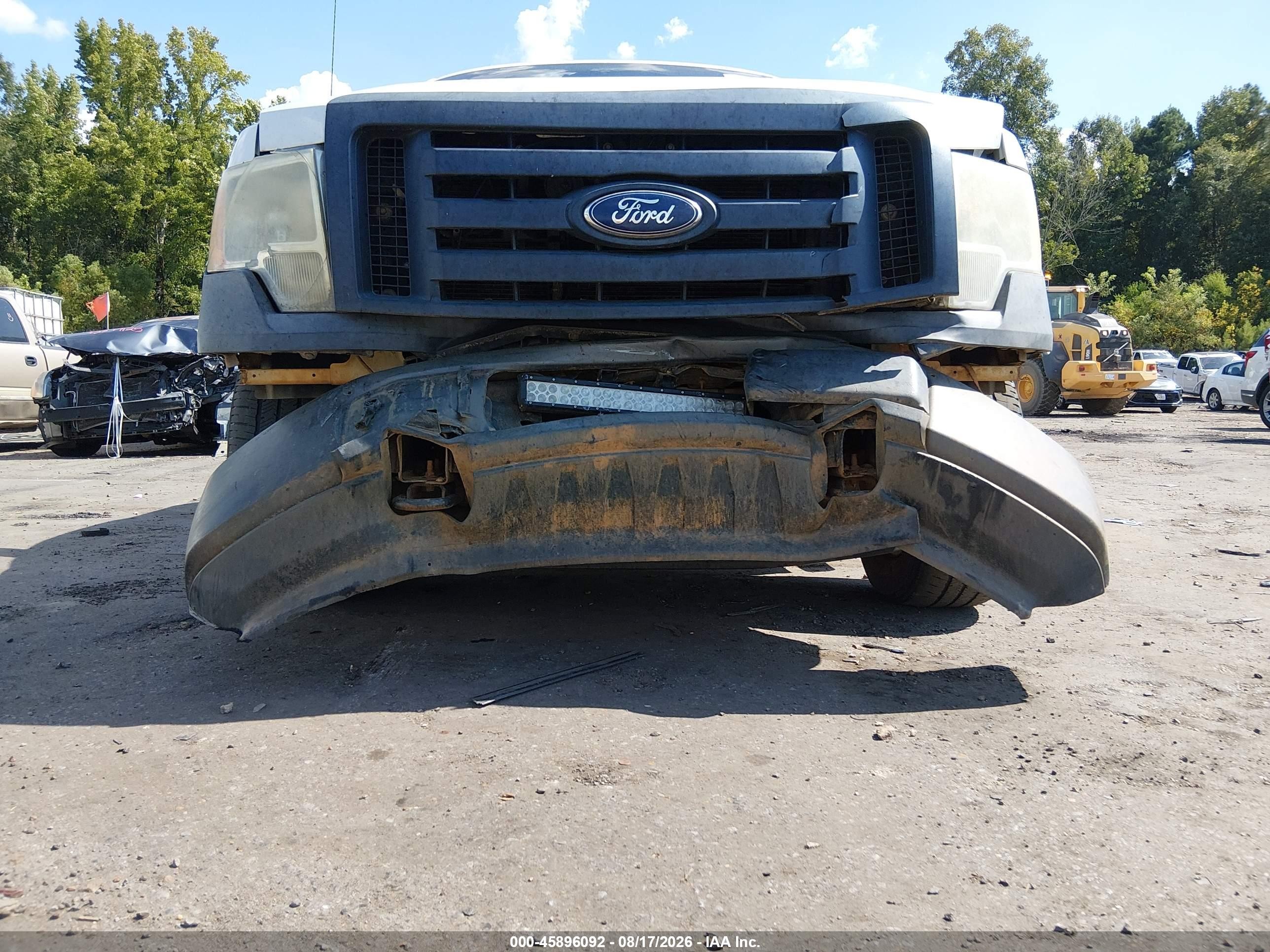 2011 Ford F-150 Xl White vin: 1FTEX1EMXBFB46859