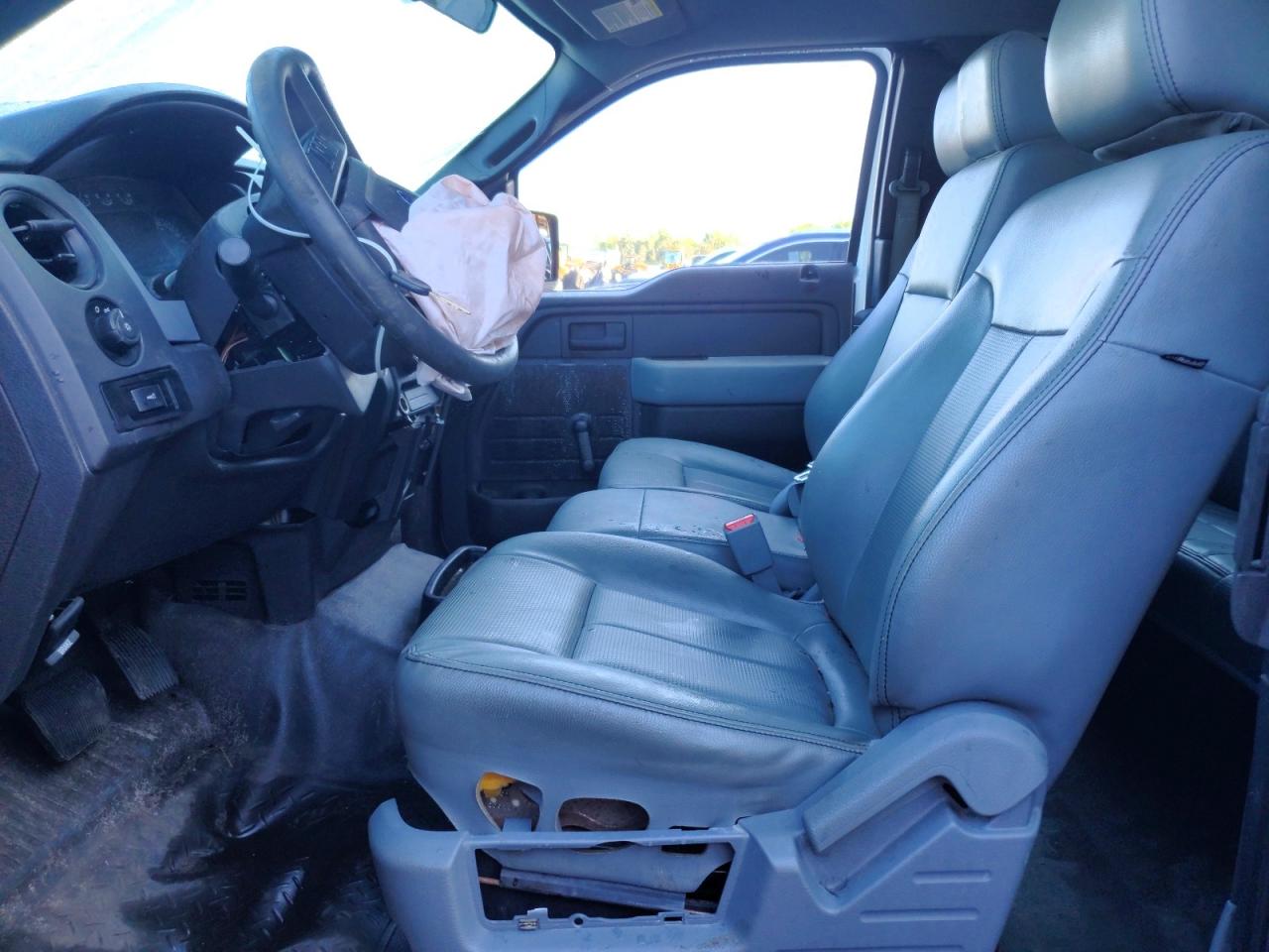 2013 Ford F150 Super Cab White vin: 1FTEX1EMXDFB69285