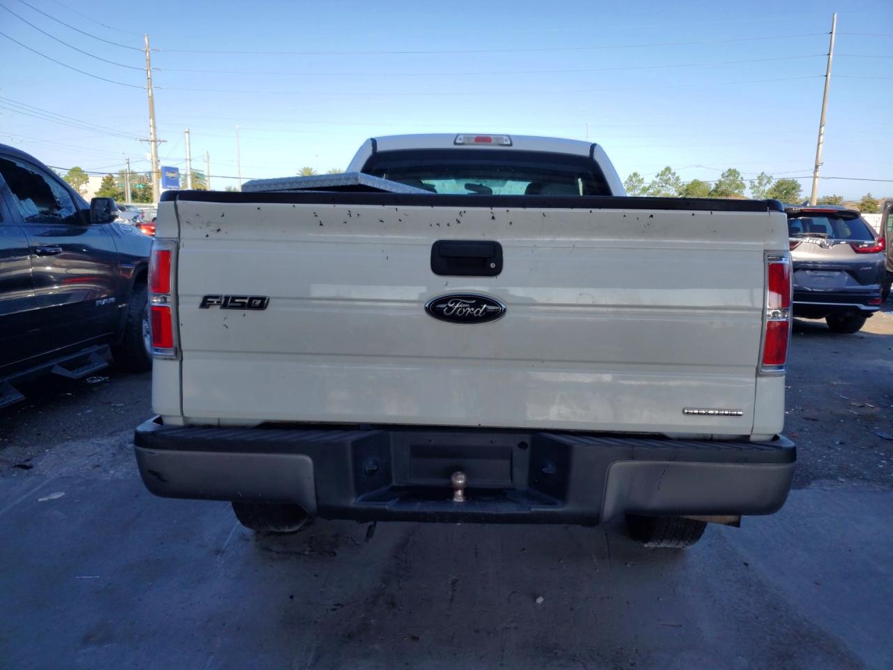 2013 Ford F150 Super Cab White vin: 1FTEX1EMXDFB69285
