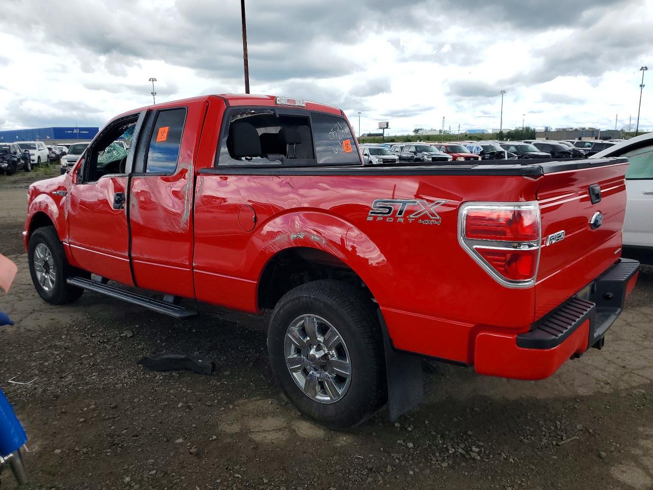 2014 Ford F150 Super Cab Red vin: 1FTEX1EMXEFA20571